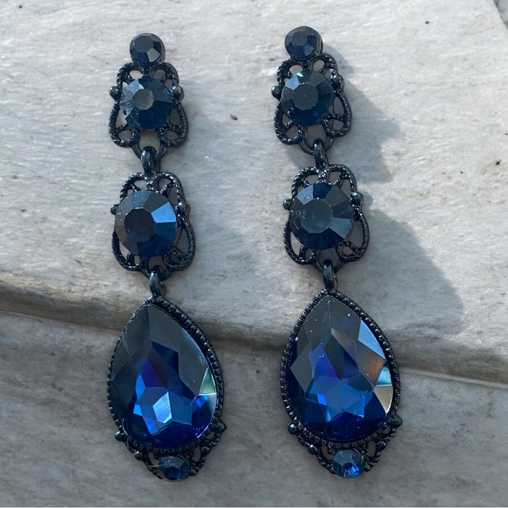 Elegant Blue Drop Earrings